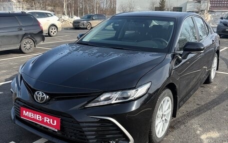 Toyota Camry, 2021 год, 3 199 000 рублей, 1 фотография