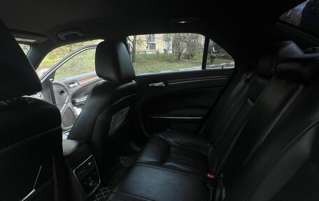 Chrysler 300C II, 2012 год, 1 800 000 рублей, 10 фотография