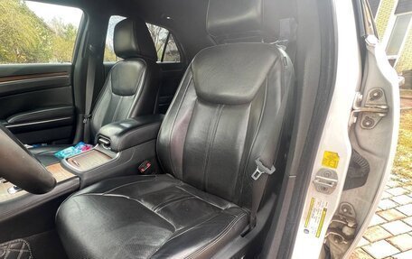 Chrysler 300C II, 2012 год, 1 800 000 рублей, 12 фотография