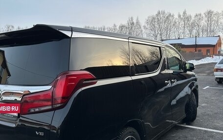 Toyota Alphard III, 2018 год, 4 500 000 рублей, 2 фотография
