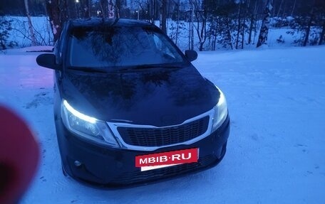 KIA Rio III рестайлинг, 2013 год, 800 000 рублей, 4 фотография