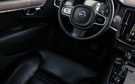 Volvo S90 II рестайлинг, 2021 год, 3 980 000 рублей, 11 фотография