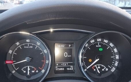 Skoda Superb III рестайлинг, 2012 год, 1 300 000 рублей, 19 фотография