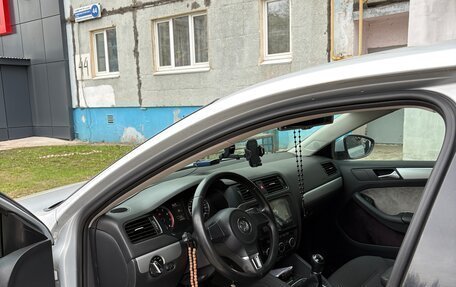 Volkswagen Jetta VI, 2012 год, 1 100 000 рублей, 3 фотография