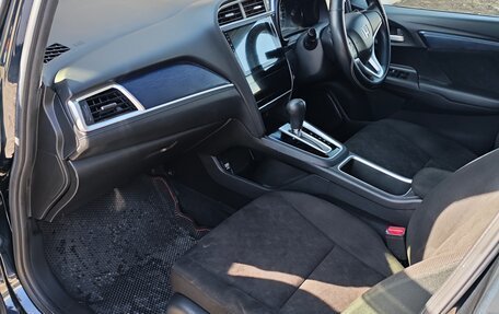 Honda Shuttle II, 2015 год, 1 390 000 рублей, 3 фотография