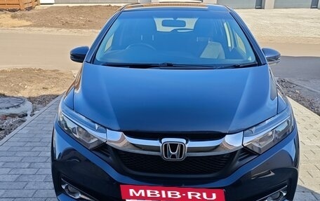 Honda Shuttle II, 2015 год, 1 390 000 рублей, 2 фотография