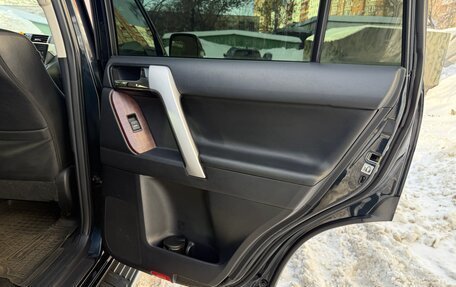 Toyota Land Cruiser Prado 150 рестайлинг 2, 2014 год, 4 200 000 рублей, 13 фотография