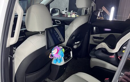 KIA Carnival, 2021 год, 4 500 000 рублей, 6 фотография