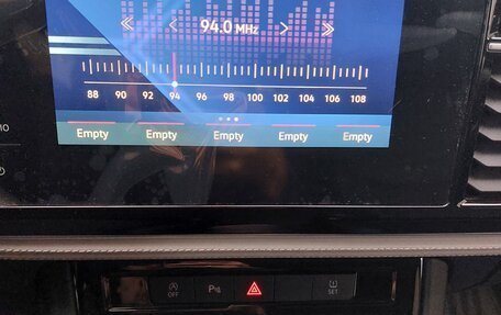 Volkswagen Jetta VII, 2023 год, 1 950 000 рублей, 2 фотография