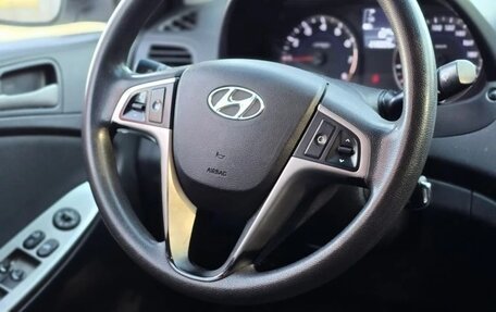 Hyundai Solaris II рестайлинг, 2015 год, 820 000 рублей, 9 фотография