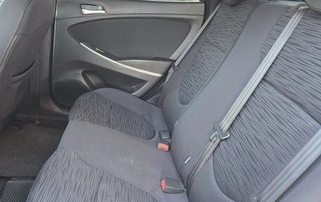 Hyundai Solaris II рестайлинг, 2015 год, 820 000 рублей, 11 фотография