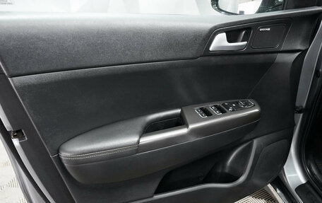 KIA Sportage IV рестайлинг, 2018 год, 2 296 000 рублей, 12 фотография