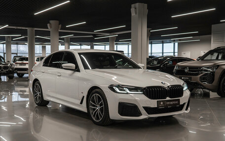 BMW 5 серия, 2020 год, 5 280 000 рублей, 2 фотография