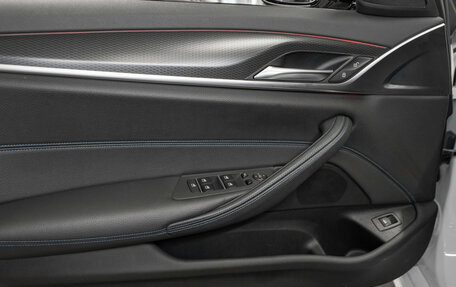 BMW 5 серия, 2020 год, 5 280 000 рублей, 14 фотография