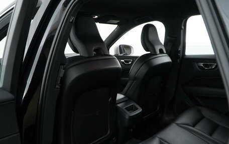 Volvo XC60 II, 2018 год, 3 423 444 рублей, 11 фотография