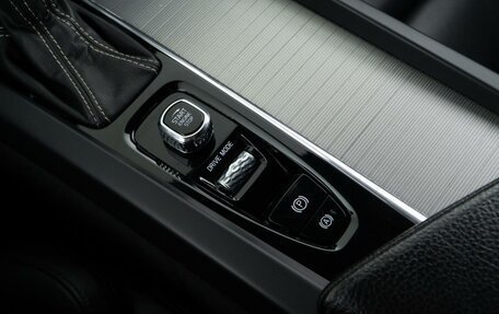 Volvo XC60 II, 2018 год, 3 423 444 рублей, 19 фотография