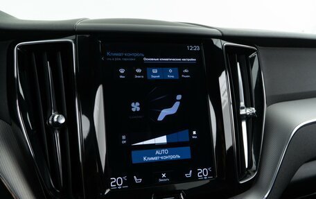 Volvo XC60 II, 2018 год, 3 423 444 рублей, 22 фотография