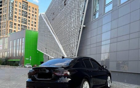 Toyota Camry, 2021 год, 2 500 000 рублей, 1 фотография