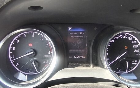 Toyota Camry, 2018 год, 2 300 000 рублей, 9 фотография