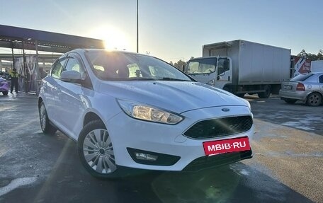 Ford Focus III, 2017 год, 1 050 000 рублей, 2 фотография