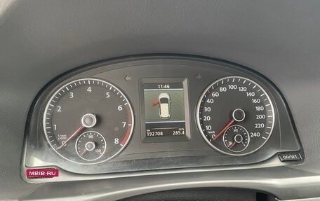 Volkswagen Touran III, 2012 год, 999 999 рублей, 17 фотография