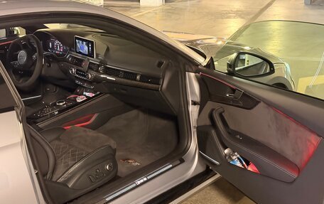 Audi RS 5, 2019 год, 7 000 000 рублей, 11 фотография