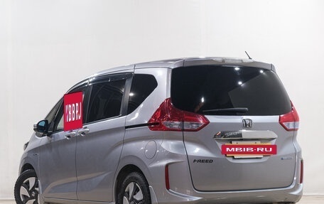 Honda Freed II, 2018 год, 1 699 000 рублей, 5 фотография