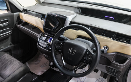 Honda Freed II, 2018 год, 1 699 000 рублей, 14 фотография