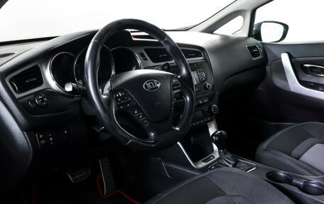 KIA cee'd III, 2014 год, 1 049 000 рублей, 14 фотография