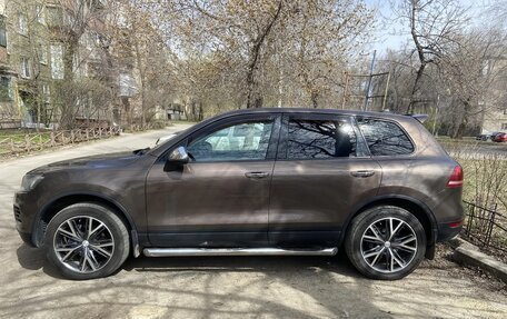 Volkswagen Touareg III, 2011 год, 2 100 000 рублей, 3 фотография