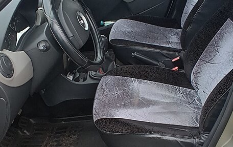 Renault Logan I, 2011 год, 625 000 рублей, 7 фотография