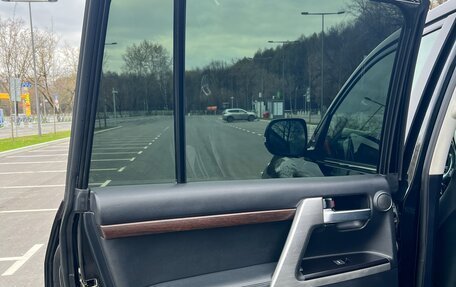 Toyota Land Cruiser 200, 2016 год, 5 990 000 рублей, 13 фотография