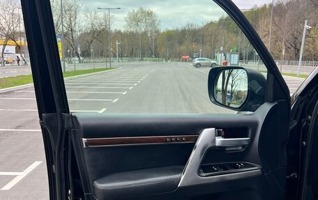Toyota Land Cruiser 200, 2016 год, 5 990 000 рублей, 10 фотография