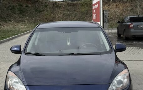 Mazda 3, 2009 год, 670 000 рублей, 2 фотография