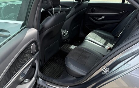 Mercedes-Benz E-Класс, 2021 год, 5 100 000 рублей, 11 фотография