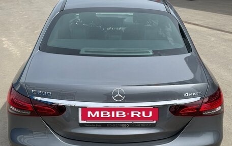 Mercedes-Benz E-Класс, 2021 год, 5 100 000 рублей, 5 фотография