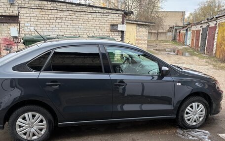 Volkswagen Polo VI (EU Market), 2015 год, 990 000 рублей, 2 фотография