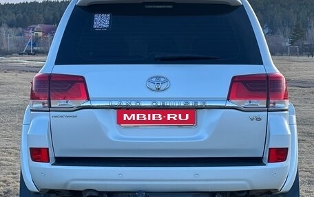 Toyota Land Cruiser 200, 2017 год, 8 500 000 рублей, 6 фотография