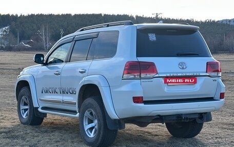 Toyota Land Cruiser 200, 2017 год, 8 500 000 рублей, 4 фотография