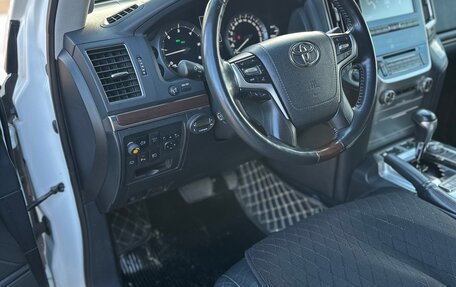 Toyota Land Cruiser 200, 2017 год, 8 500 000 рублей, 15 фотография