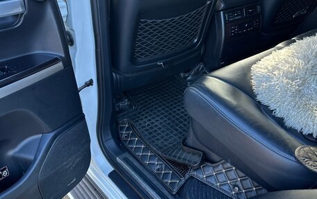 Toyota Land Cruiser 200, 2017 год, 8 500 000 рублей, 18 фотография