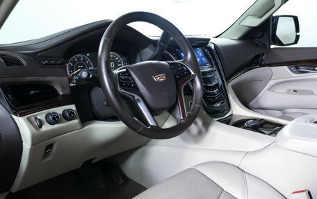 Cadillac Escalade IV, 2015 год, 3 895 000 рублей, 19 фотография