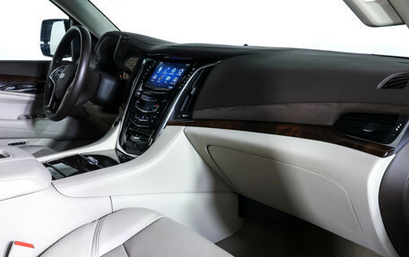 Cadillac Escalade IV, 2015 год, 3 895 000 рублей, 17 фотография