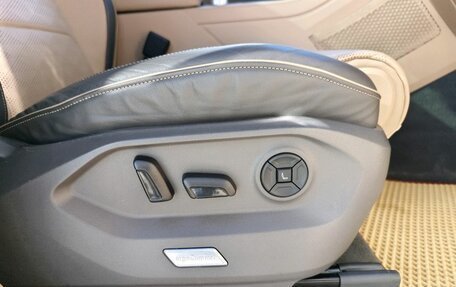 Volkswagen Touareg III, 2019 год, 4 490 000 рублей, 12 фотография