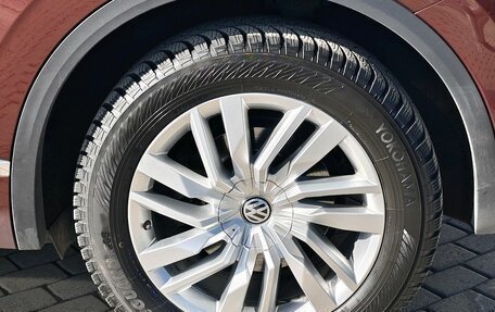 Volkswagen Touareg III, 2019 год, 4 490 000 рублей, 8 фотография