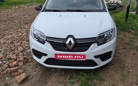 Renault Logan II, 2019 год, 800 000 рублей, 1 фотография