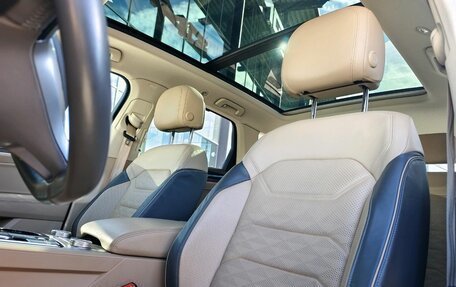 Volkswagen Touareg III, 2019 год, 4 490 000 рублей, 18 фотография