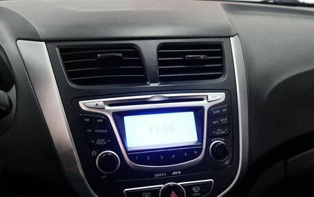 Hyundai Solaris II рестайлинг, 2013 год, 899 000 рублей, 11 фотография