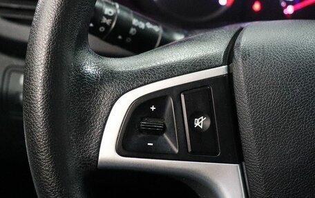 Hyundai Solaris II рестайлинг, 2013 год, 899 000 рублей, 13 фотография