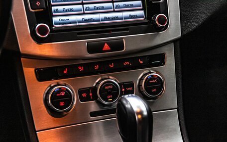 Volkswagen Passat B7, 2012 год, 999 000 рублей, 18 фотография